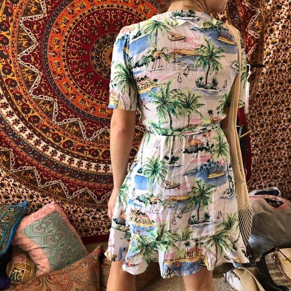 Tropical wrap dress - Picture 3 of 4